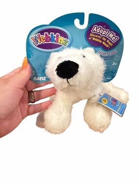 Webkinz Polar Bear Plush HM116 NWT Sealed Secret Code Ganz